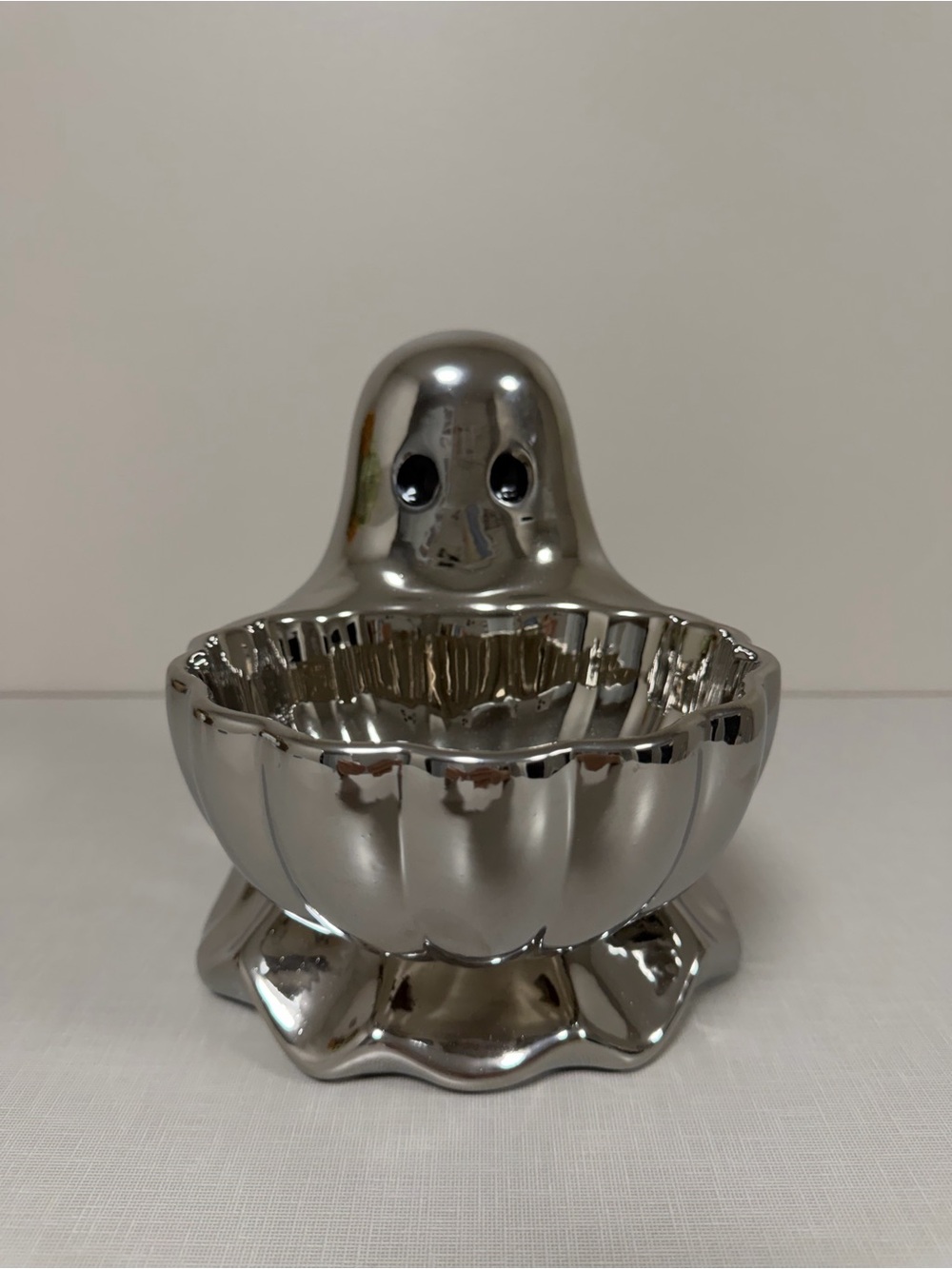Aldi The Halloween Collection Ceramic Ghost with Bowl, Silver